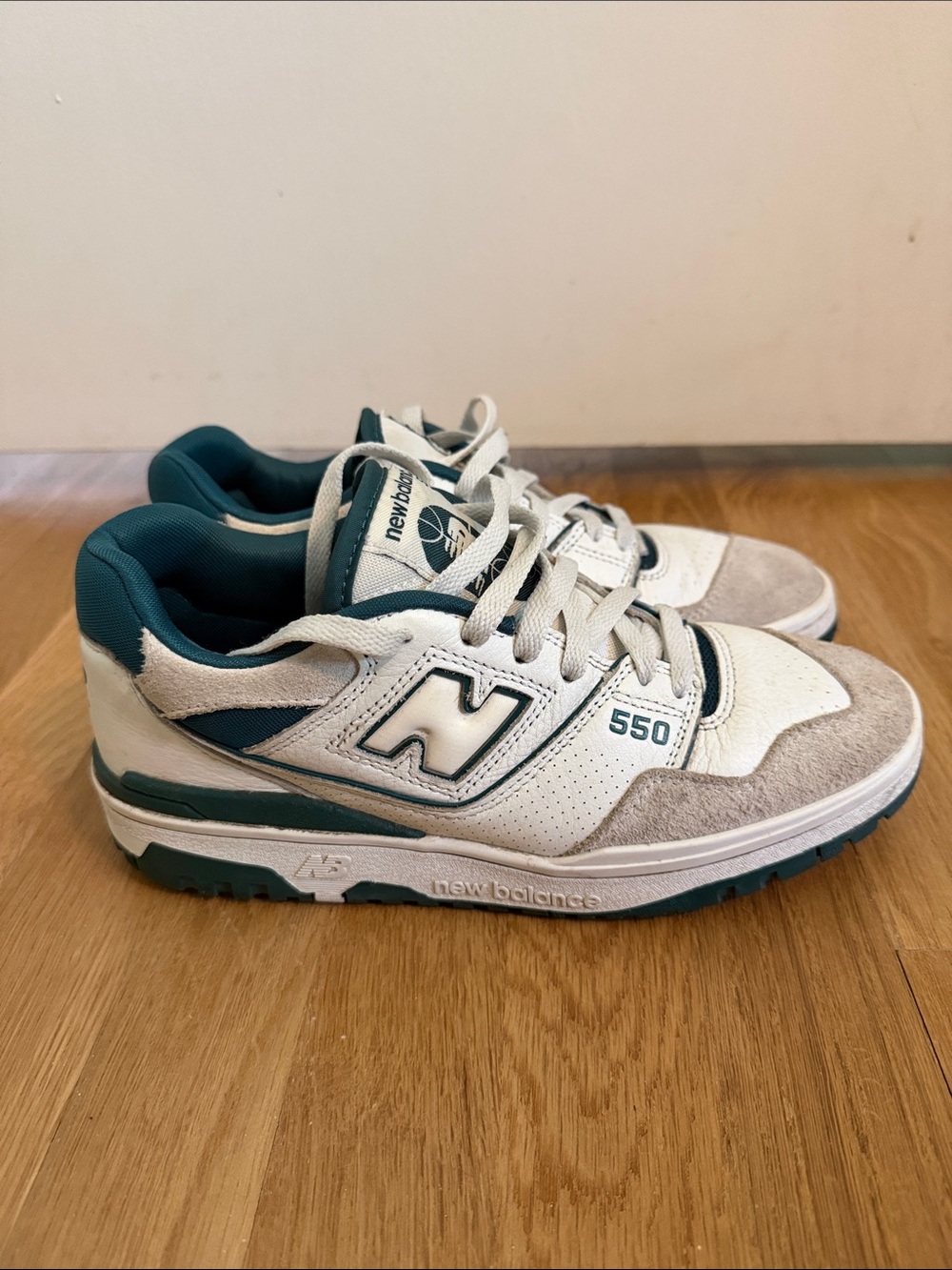 New Balance 550 Sneakers